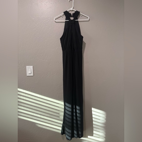 cb RSVP Dresses & Skirts - CB RSVP Black Sleeveless Dress